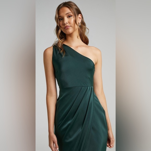 NEW Showpo Felt So Happy Midi One Shoulder Dress Emerald Green 10 Formal Wedding - Picture 2 of 10